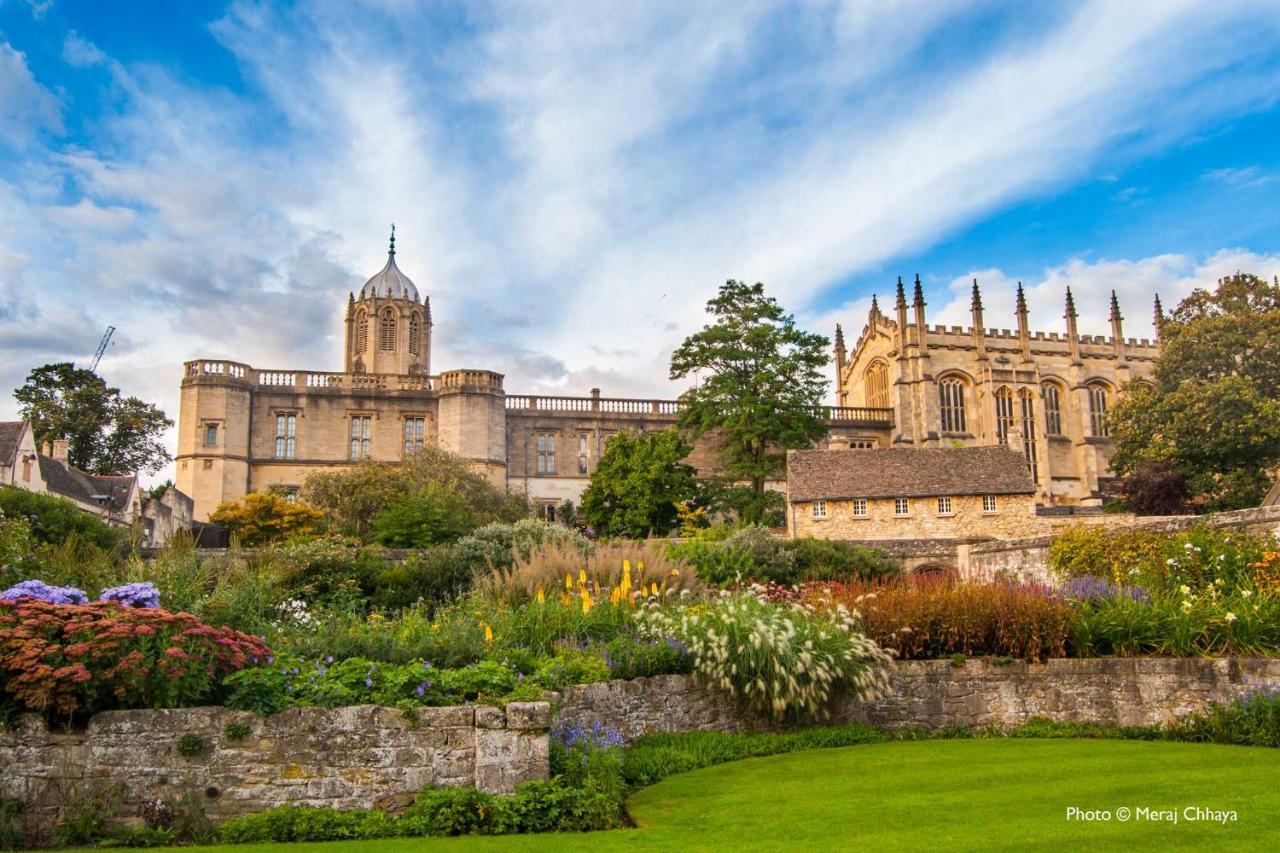 Stunning Riverside Oxford Apartment With Parking Buitenkant foto